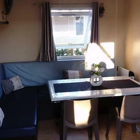 Evo Mobilhome Les Charmettes 4*