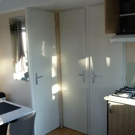 Ferienpark Evo Mobilhome Les Charmettes 4*